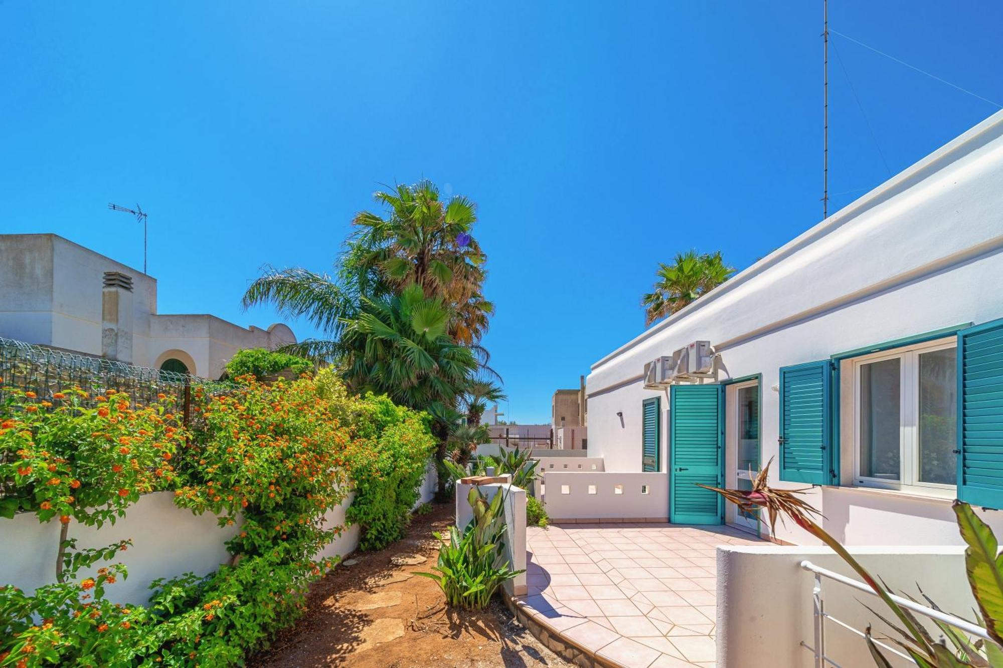 Residence Oasi Sul Mare Торе Суда Екстериор снимка