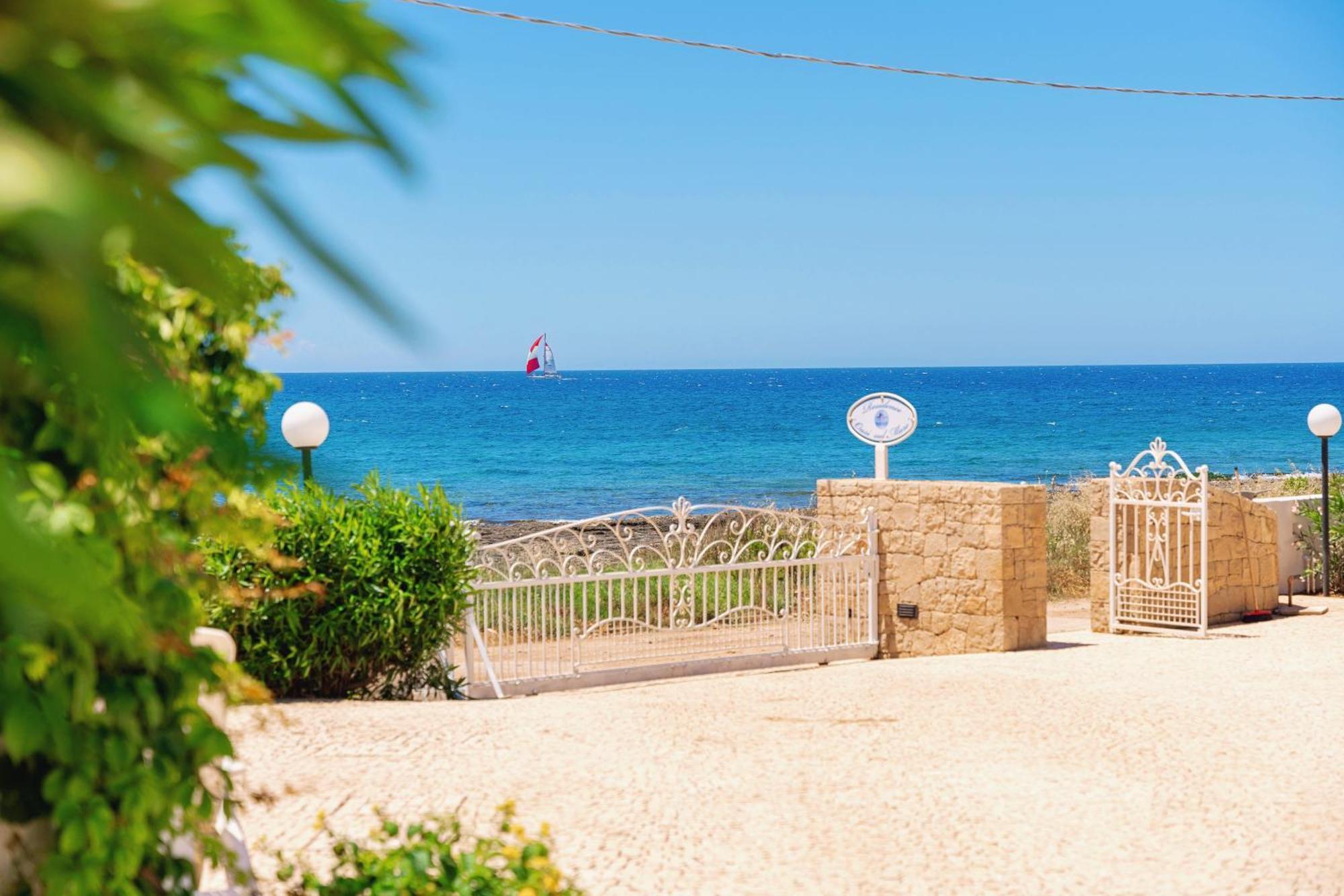 Residence Oasi Sul Mare Торе Суда Екстериор снимка